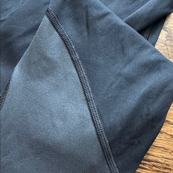 Lululemon Athletic Black/Charcoal Leggings - Picture 6 of 6